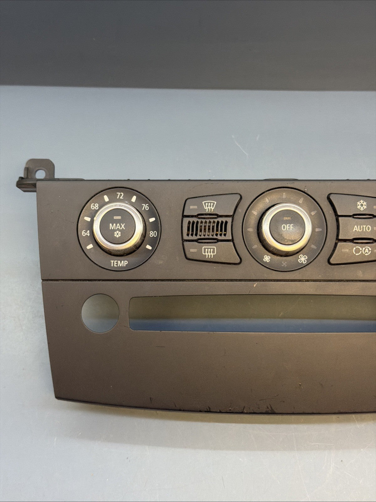 2004-2010 BMW E60 E63 E64 5 6 SERIES AC Heat Temp Climate Control Bezel 9122399