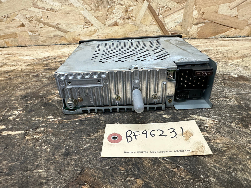 BMW 87-96 E30 E34 3/5 SERIES CASSETTE RADIO AUDIO PLAYER OEM 88881600235