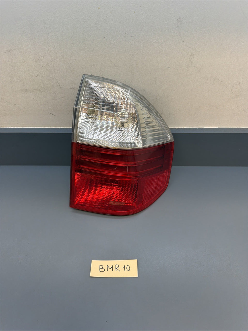 2007-2010 BMW E83 X3 Right Passenger Side Rear Outer Halogen Light OEM 7162212