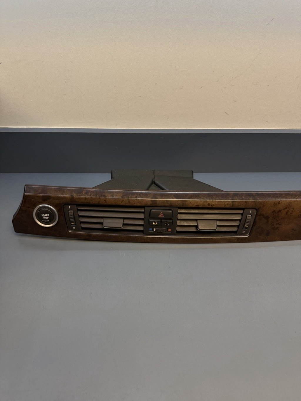06-11 BMW E93 328i Dash Board Trim Panel Front Upper Center 7132851 OEM