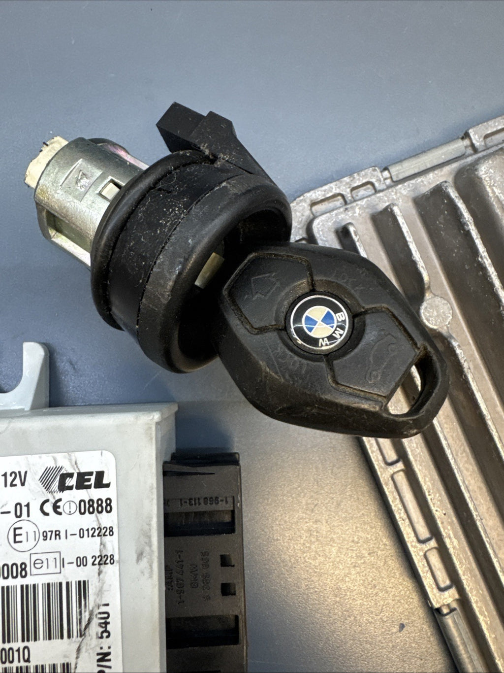 08-11 BMW X3 E83 2.5si 3.0si N52N DME Module  Key Set MSV80.1 ECU EWS4.4 7583526