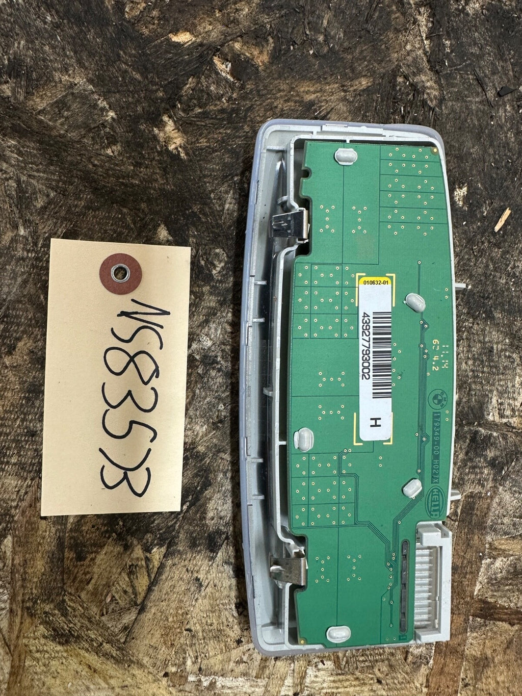 BMW F30 2012-2019 REAR OVERHEAD DOME LIGHT SWITCH OEM 179349-00