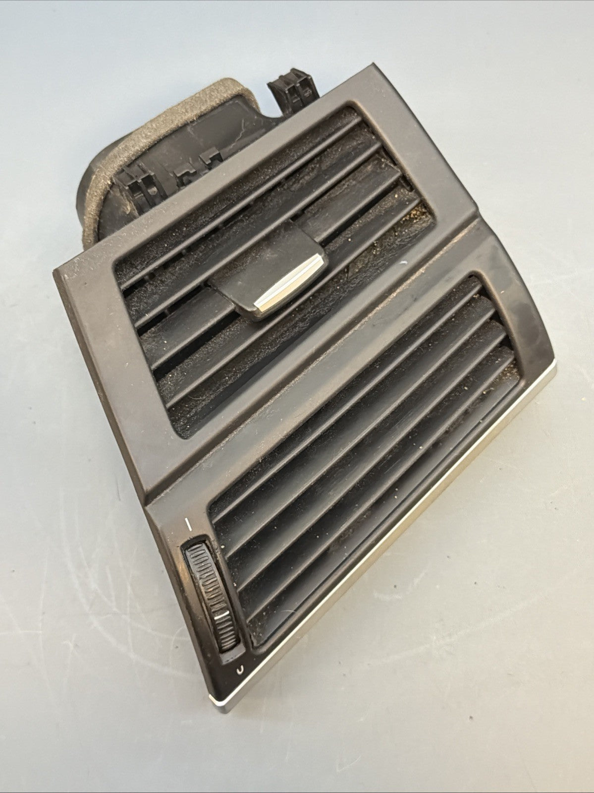 07-13 BMW E70 X5 Front Dashboard Air Vent Grille Right Passenger 7161804 OEM