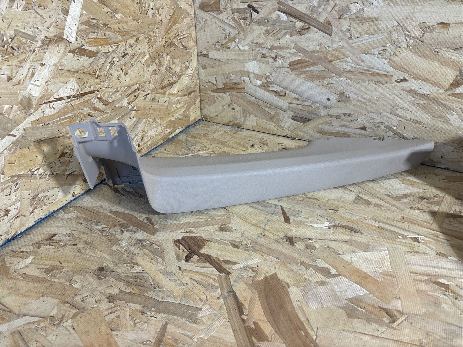 14-18 BMW 328i GT F34 REAR LEFT LH SIDE TAILGATE LIFTGATE COVER TRIM PANEL OEM