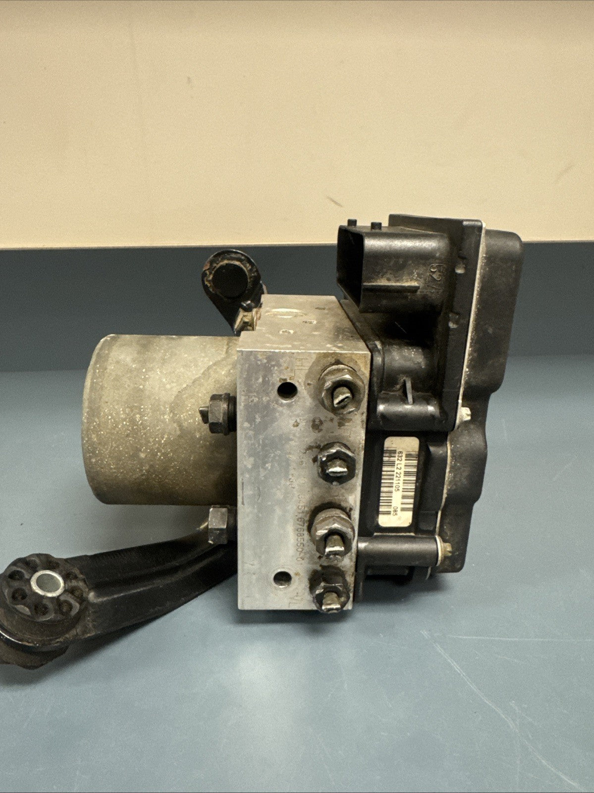 BMW 5 SERIES E60 E61 525IX 530XD 530XI ABS PUMP MODULE ESU 6774000