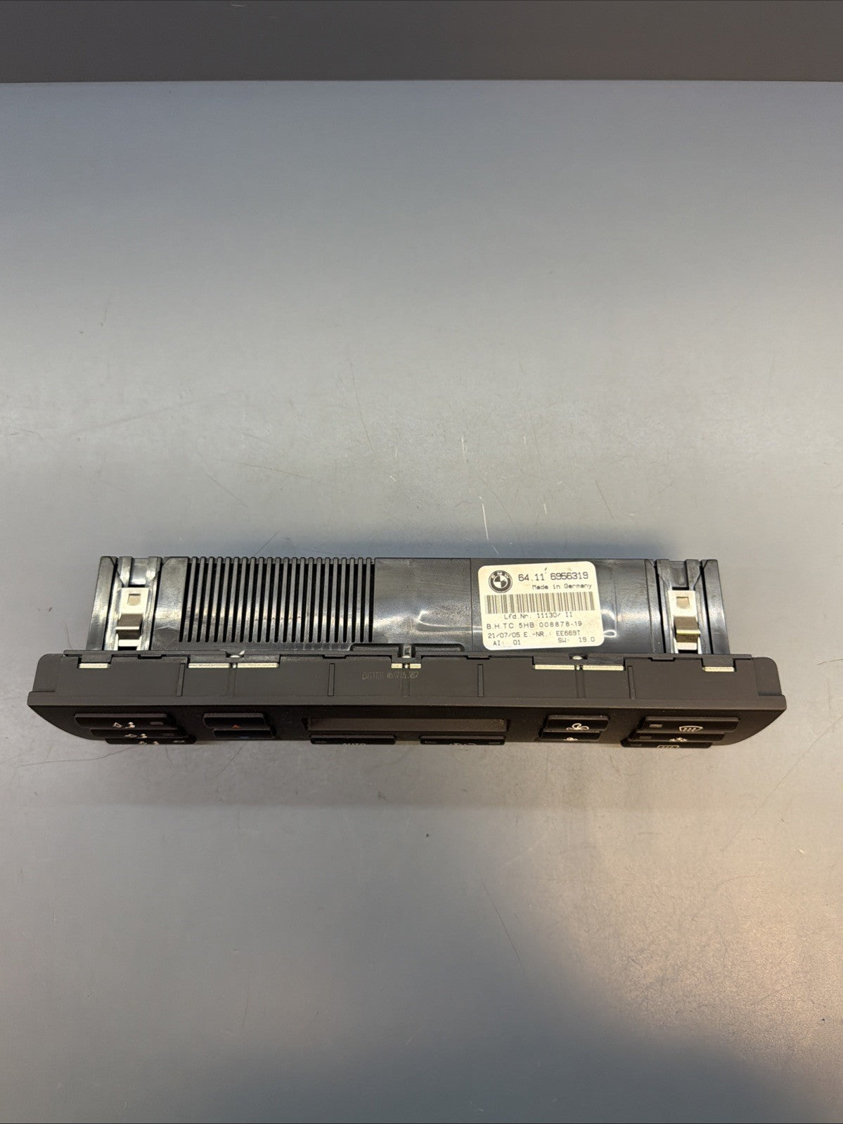 00-06 BMW E46 3 SERIES CENTER A/C HEATER CLIMATE TEMPERATURE CONTROL OEM 6956319