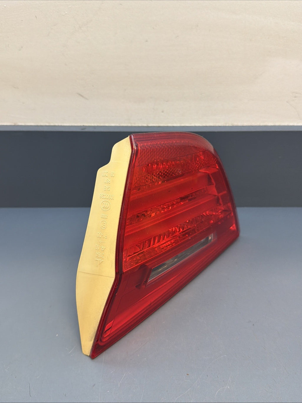 09-11 BMW E90 328i 335d Sedan Rear Right Side Inner Tail Light 4871734 OEM