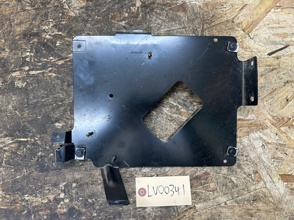 BMW 00-06 E53 X5 RADIO AMPLIFIER REAR TRUNK MOUNTING BRACKET OEM 259B11202