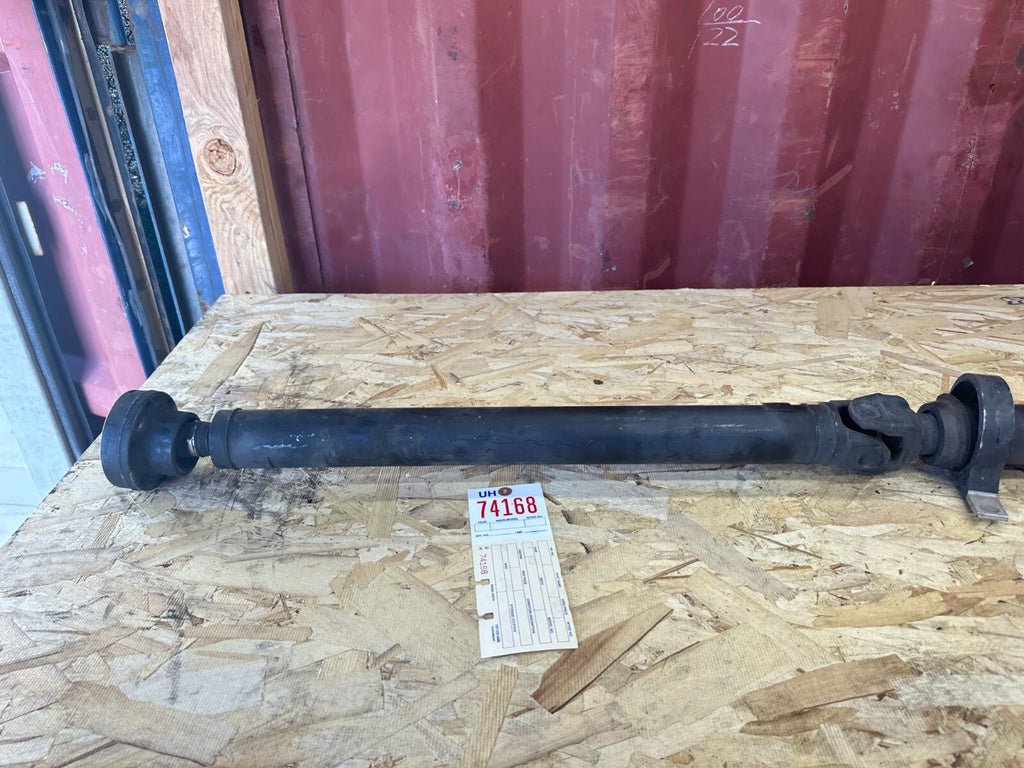 OEM BMW REAR DRIVESHAFT FITS AUTOMATIC 01-10 E60 E61 525 530 7573575
