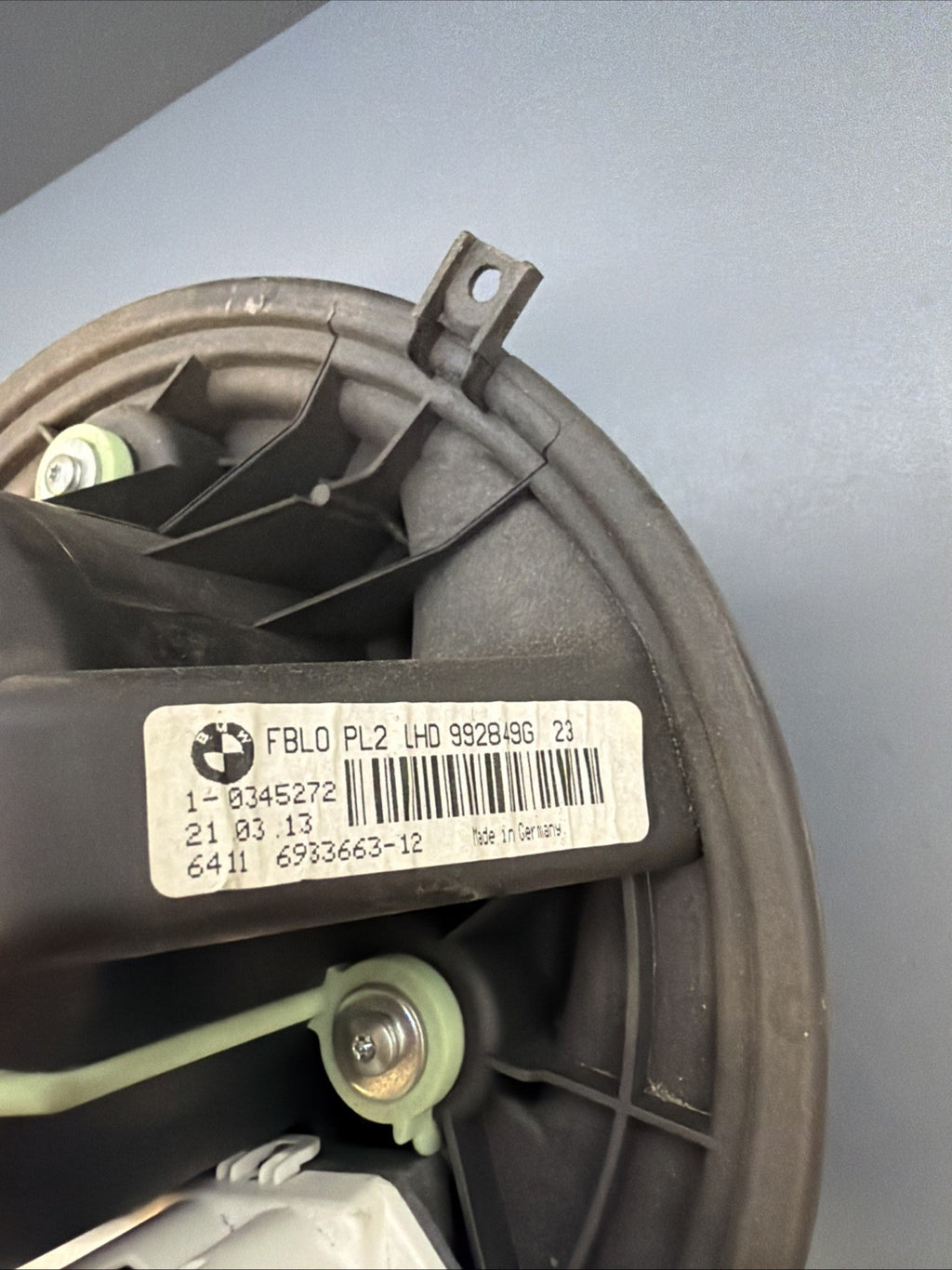 2012-2015 BMW X1 E84 A/C HEATER BLOWER MOTOR FAN ASSEMBLY GENUINE OEM 9928496
