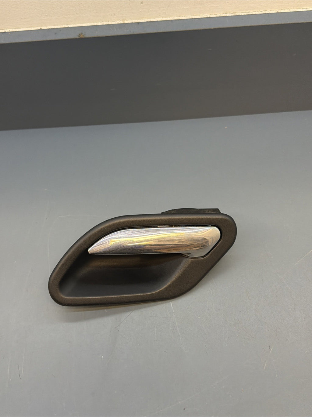BMW E39 5 X5 SERIES INTERIOR DOOR HANDLE LEFT SIDE 7032925