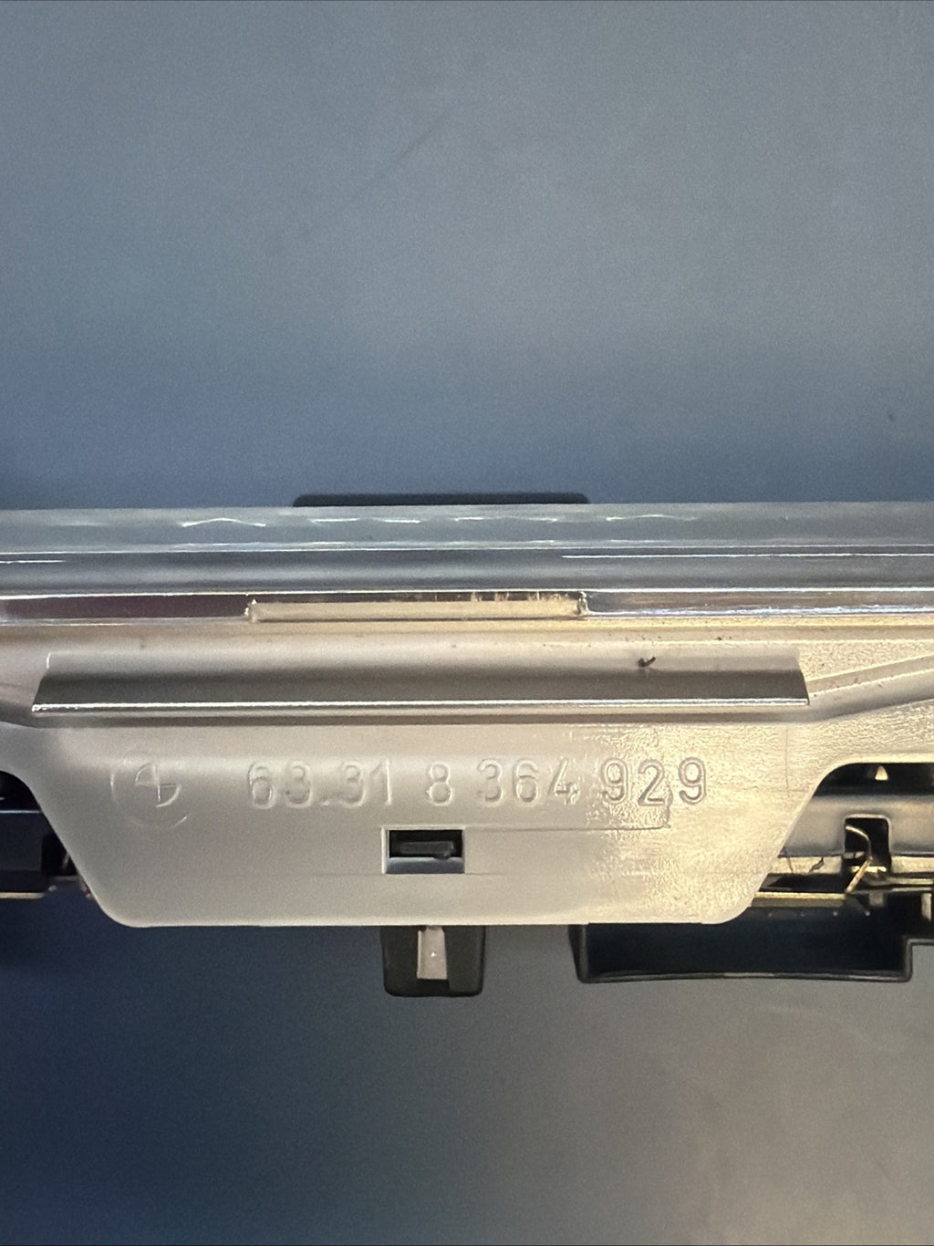 01-06 OEM BMW E46 M3/3 Series Front Interior Reading/Dome Light Panel 8364929