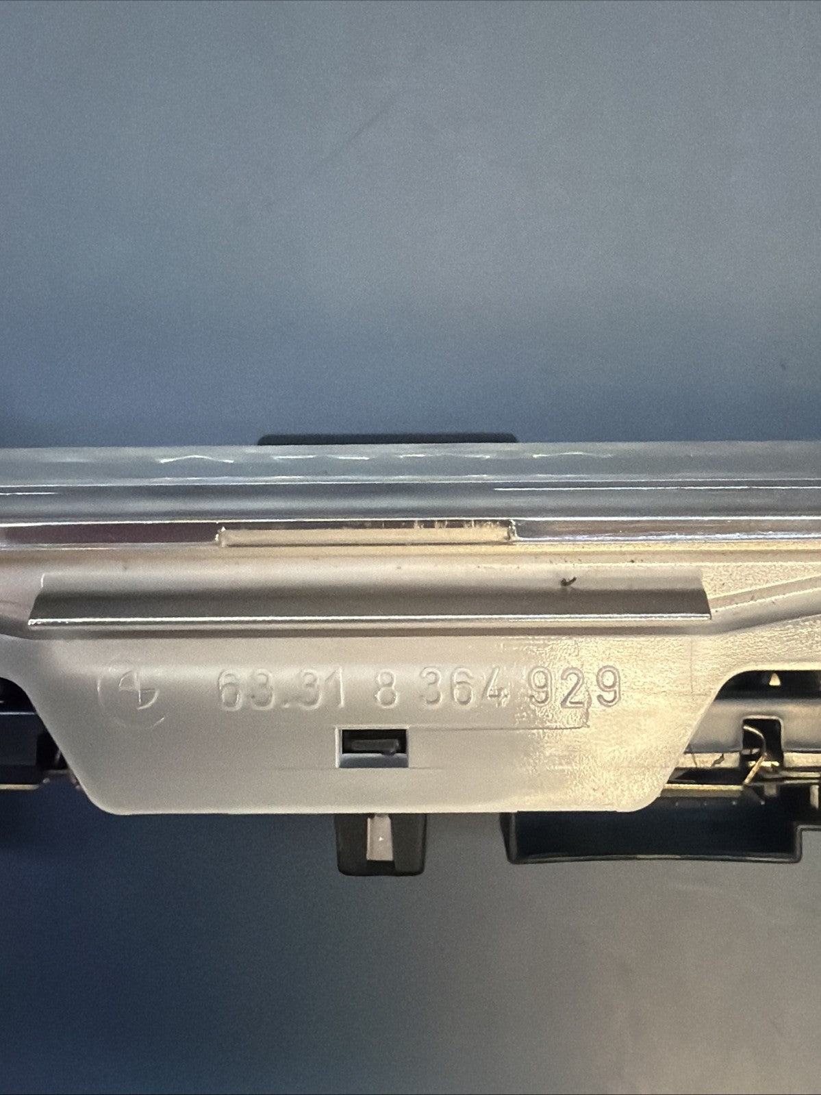 01-06 OEM BMW E46 M3/3 Series Front Interior Reading/Dome Light Panel 8364929