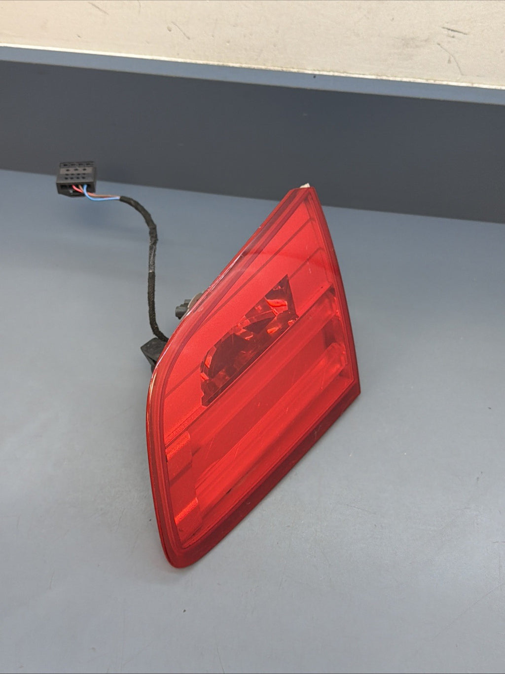 2011-2013 BMW 328i 335i M3 E93 Convertible Right Tail Light 7252784 OEM