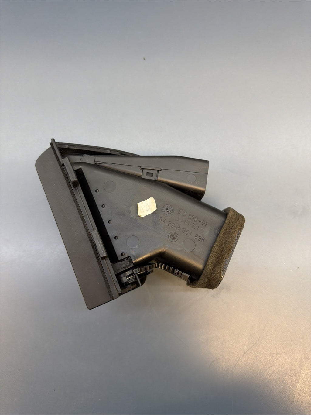 01-06 BMW E46 325 328 330 M3 RIGHT PASSENGER DASH AC AIR VENT GRILL OEM 8361898