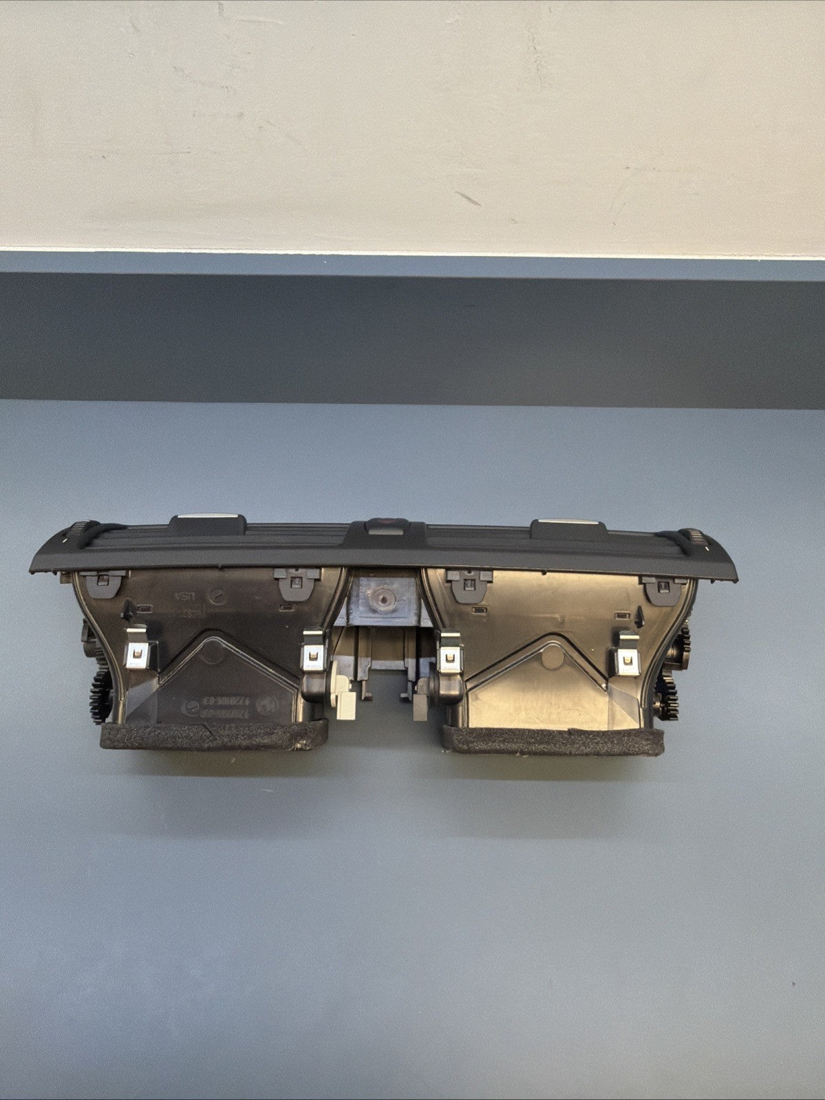 2007 -2013 BMW E70 X5 OEM FRONT DASH DASHBOARD AIR VENT GRILLE CENTER 9210705