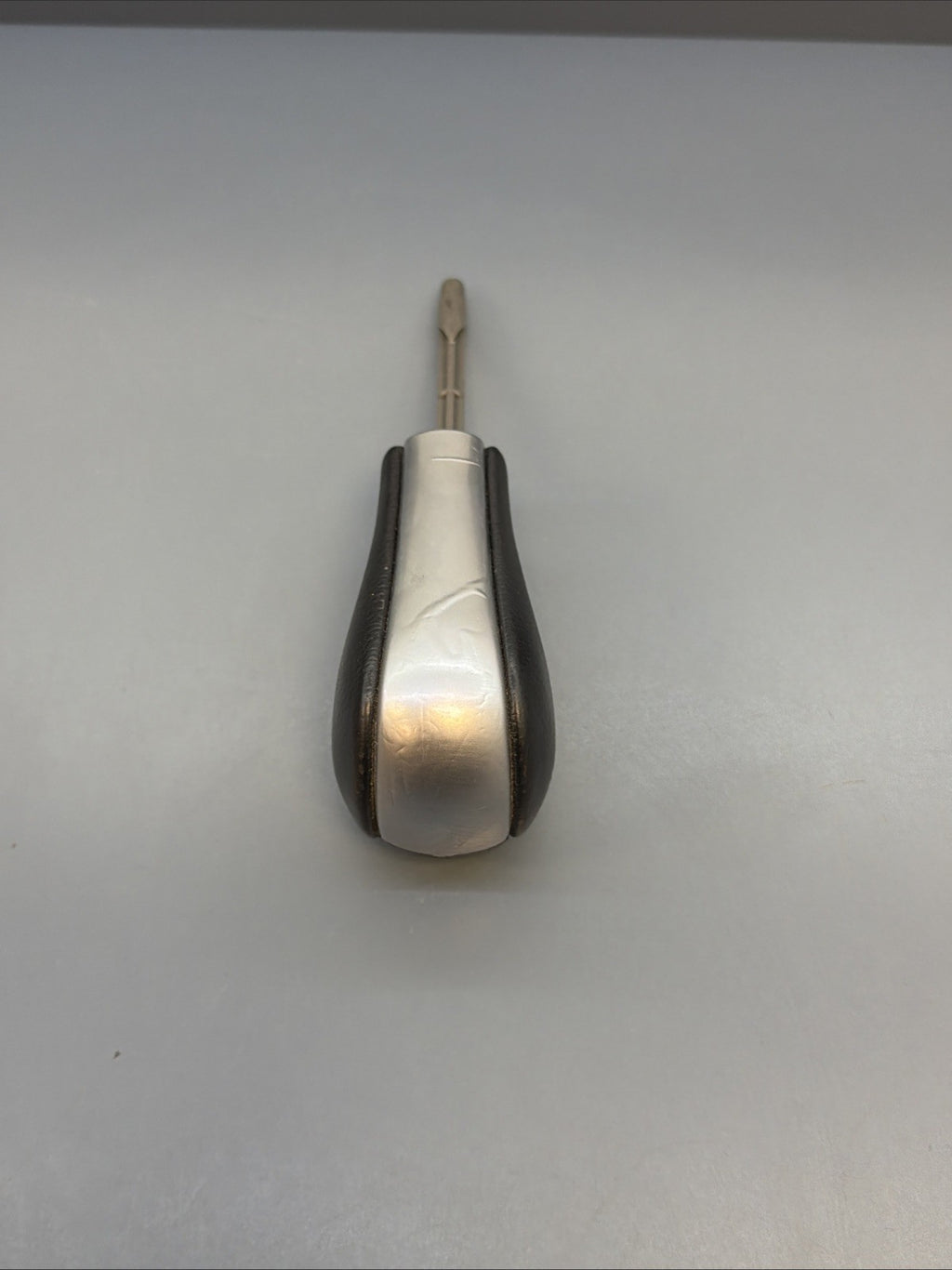 07-10 BMW X3 E83 GEAR SHIFTER KNOB TRIM COVER BOOT BLACK 354882 OEM