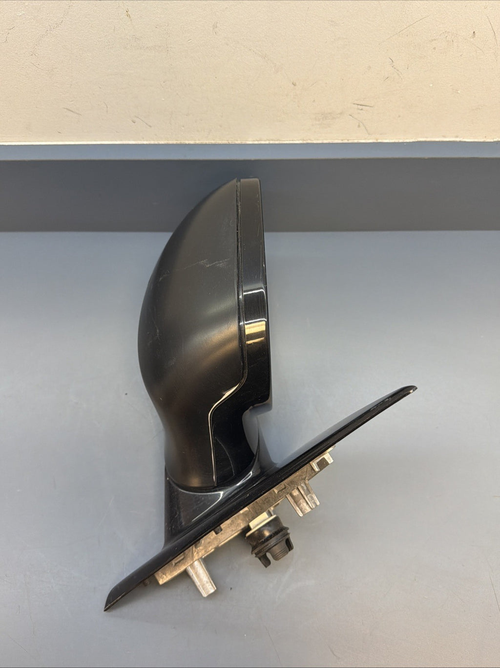 09-11 BMW E90 328i 335d Front Right Passanger Side Mirror Assembly 7182695 OEM