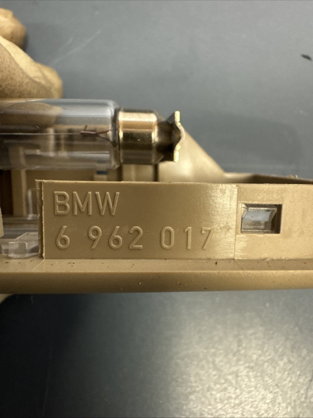 2008 BMW 5 Series Sun Visor Light Lamp 6962017 OEM