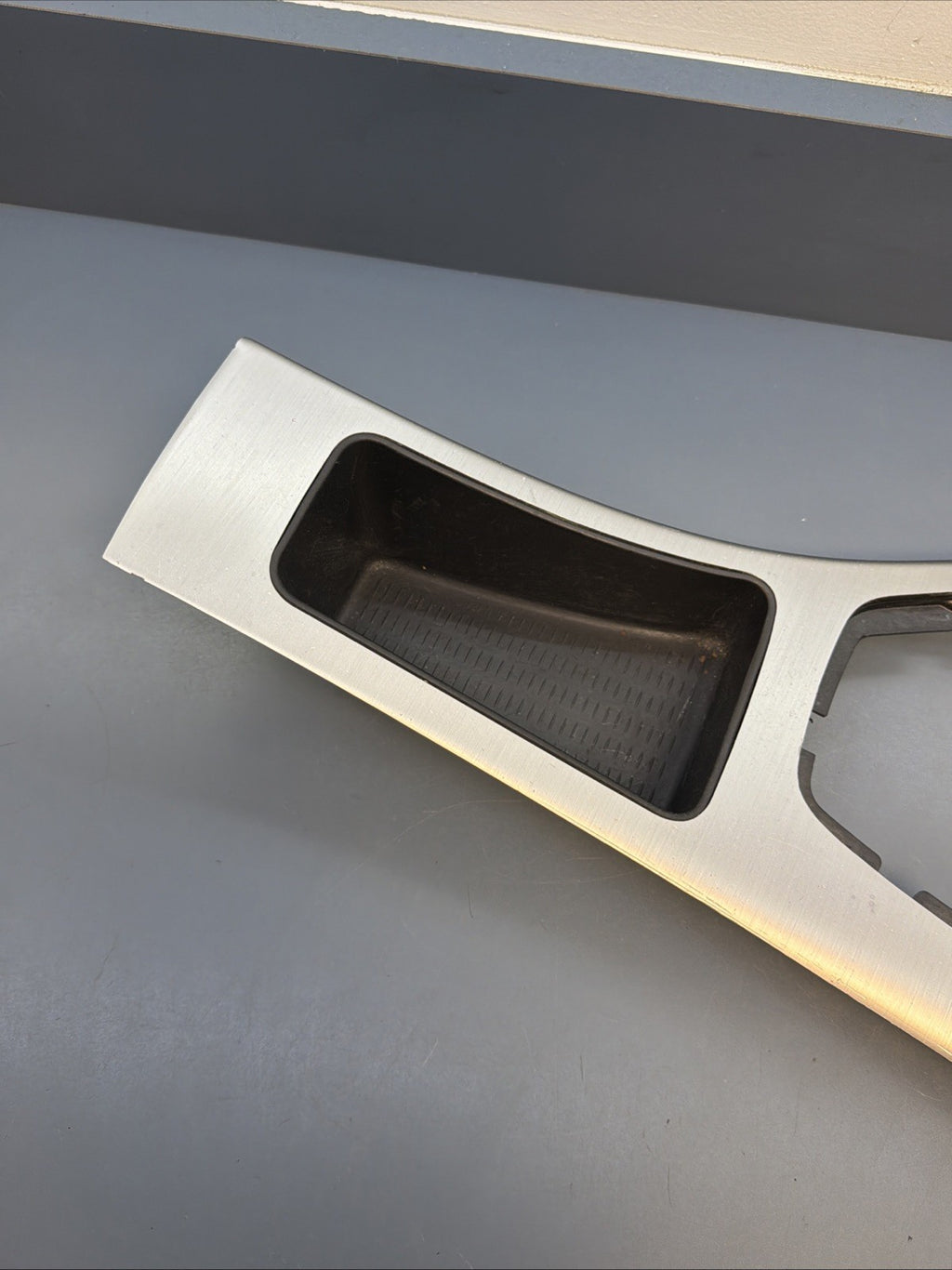 06-13 BMW E90 E92 328i 330i 335i Center Console Brushed Aluminum trim 7118034