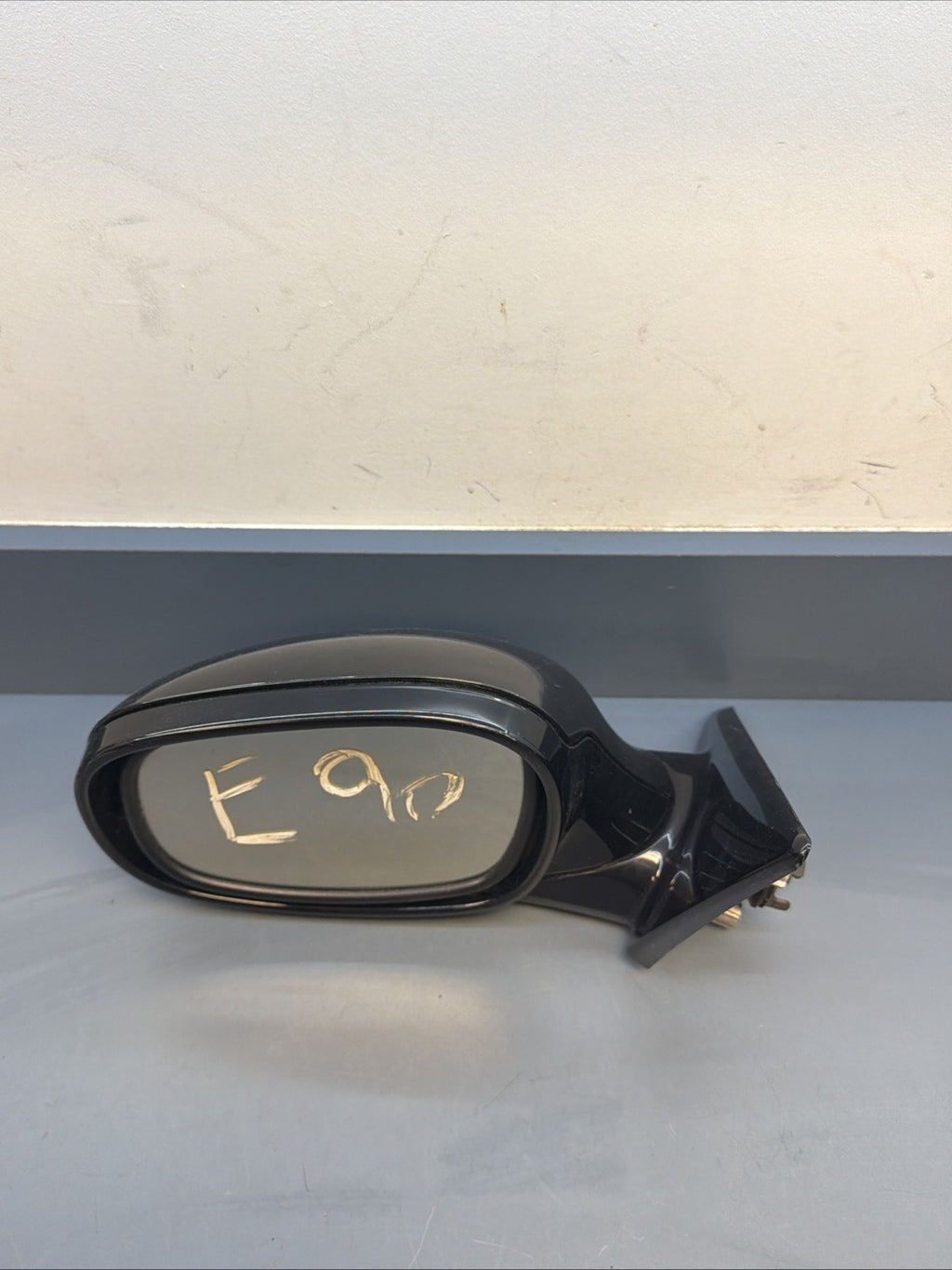 09-11 BMW E90 328i 335d Front Left Driver Side Mirror Assembly 7182695 OEM