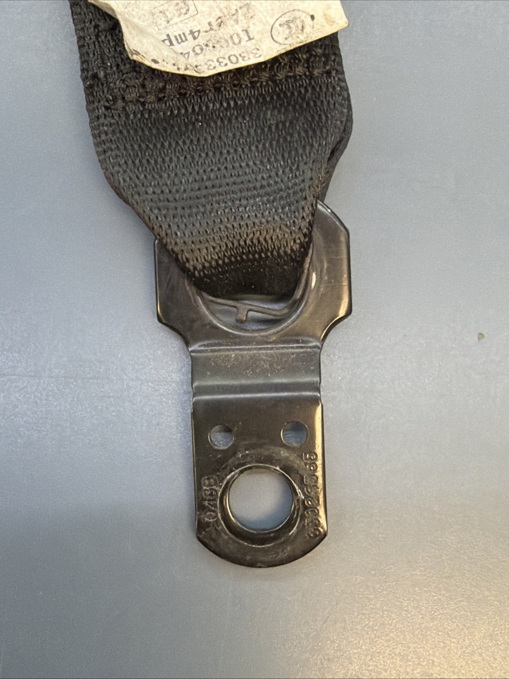 2004 - 2010 BMW X3 E83 FRONT LEFT DRIVER SIDE SEAT BELT STRAP 34003071B OEM