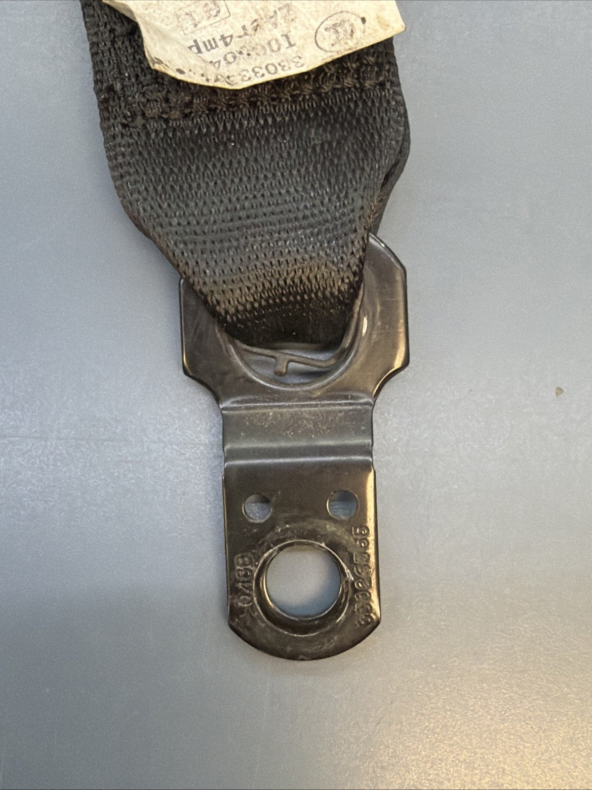 2004 - 2010 BMW X3 E83 FRONT LEFT DRIVER SIDE SEAT BELT STRAP 34003071B OEM
