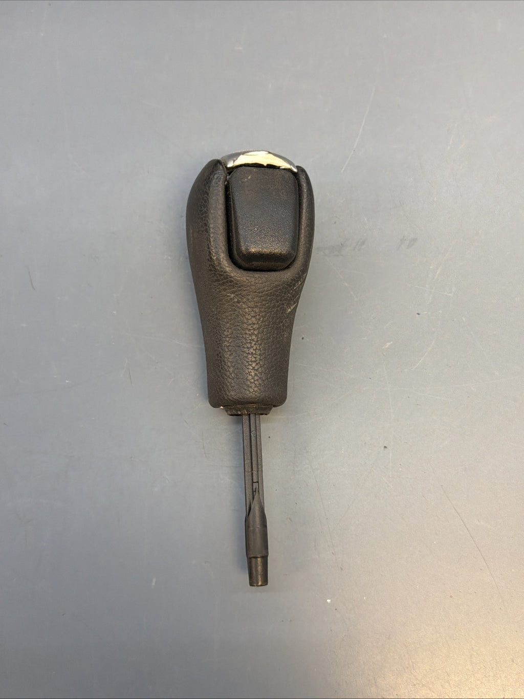 2006-2013 BMW E90 E92 328I 335I AUTOMATIC GEAR SHIFT KNOB SHIFTER OEM *NOTE*