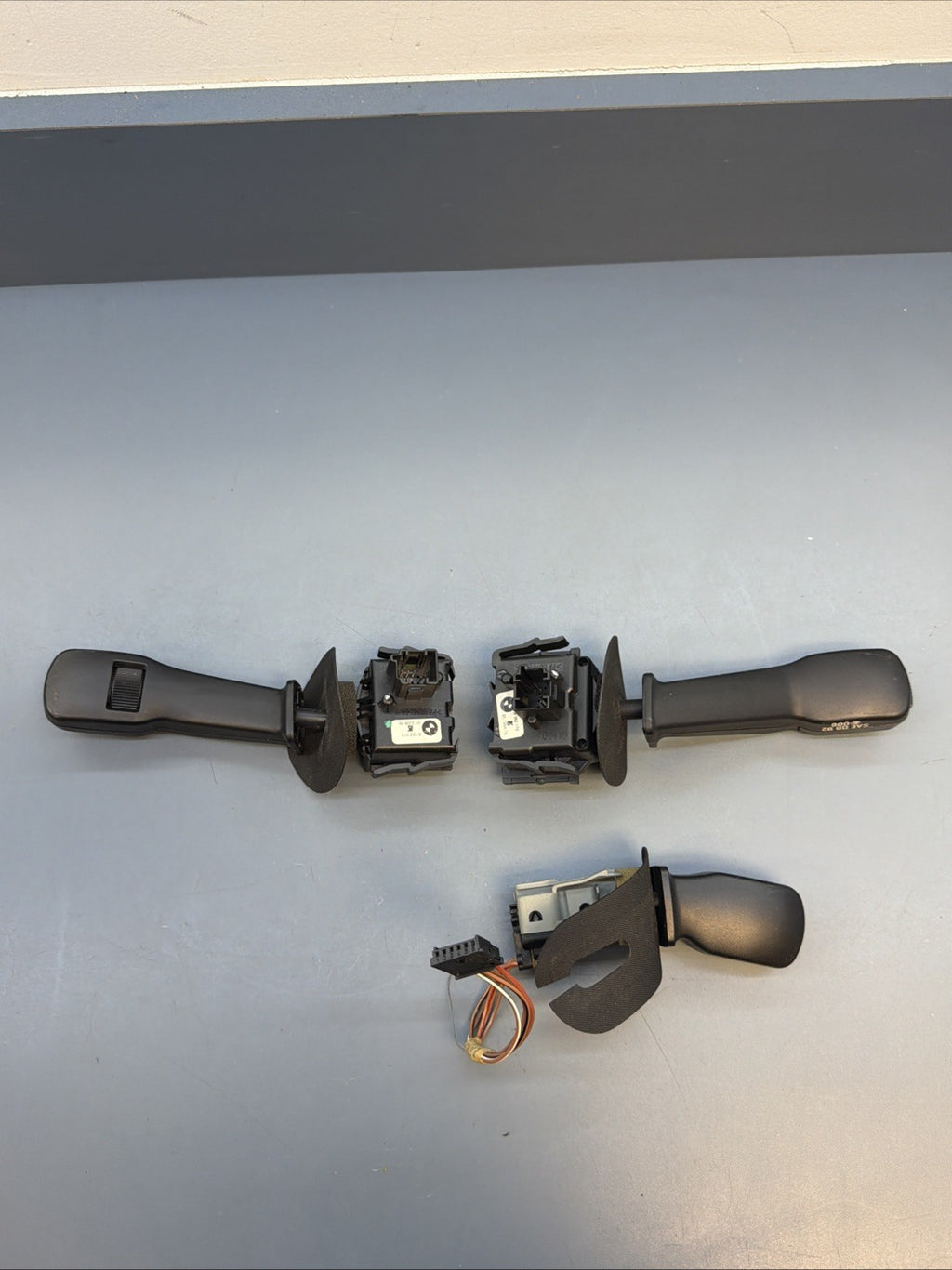1997-2000 BMW E39 TURN SIGNAL WIPER CRUISE CONTROL SWITCH OEM 8352013 8352172