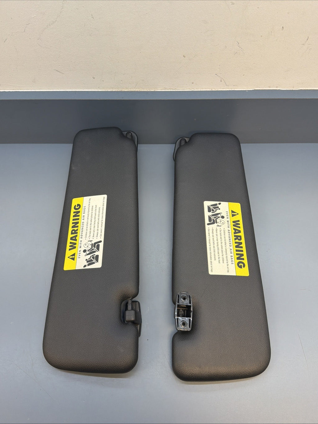 07-13 OEM BMW E88 E93 335 M3 Convertible Driver Passenger Leather Sun Visor SET