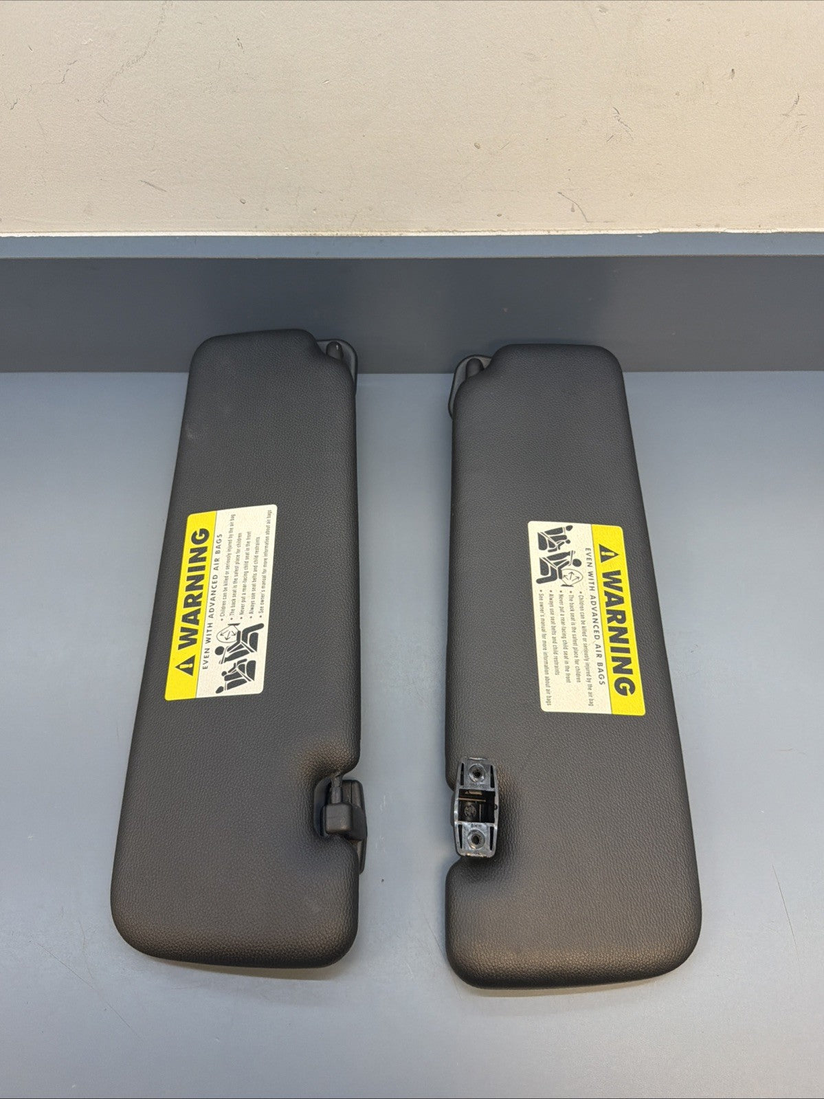 07-13 OEM BMW E88 E93 335 M3 Convertible Driver Passenger Leather Sun Visor SET