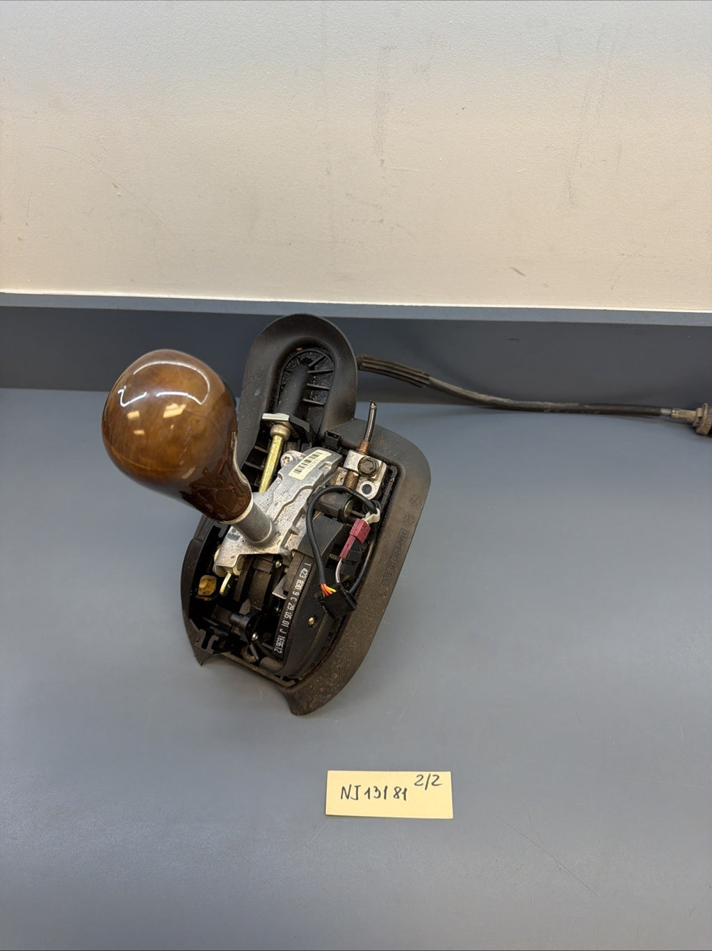 BMW E46 325 330 AUTOMATIC TRANSMISSION GEAR SHIFTER 1423830 OEM