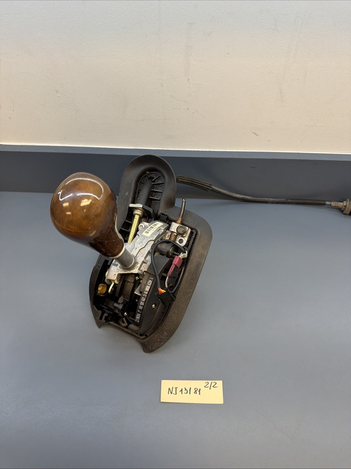 BMW E46 325 330 AUTOMATIC TRANSMISSION GEAR SHIFTER 1423830 OEM