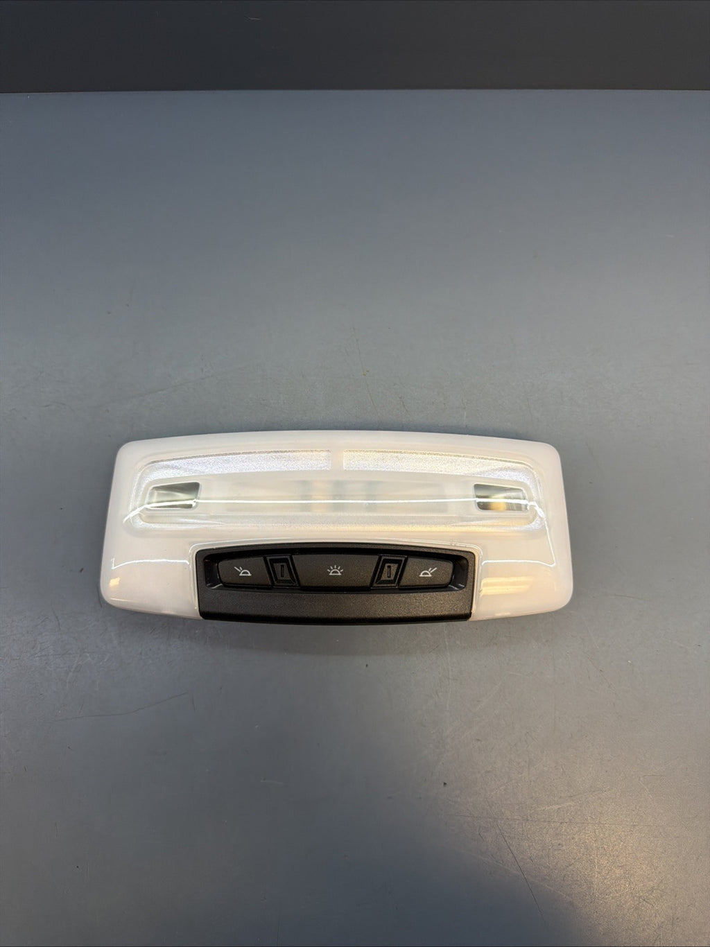 2013-2018 BMW F30 REAR INTERIOR DOME LIGHT READING LAMP 7793002 OEM