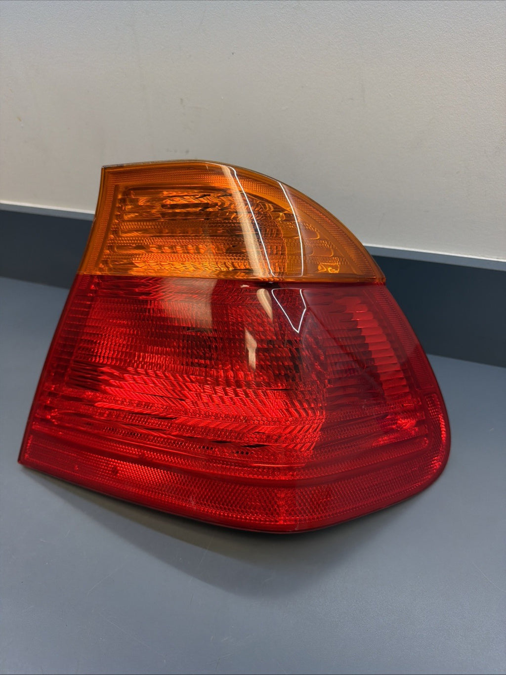 1999 2000 BMW 323I 328I OEM PASSENGER RIGHT SIDE TAILLIGHT 8364922