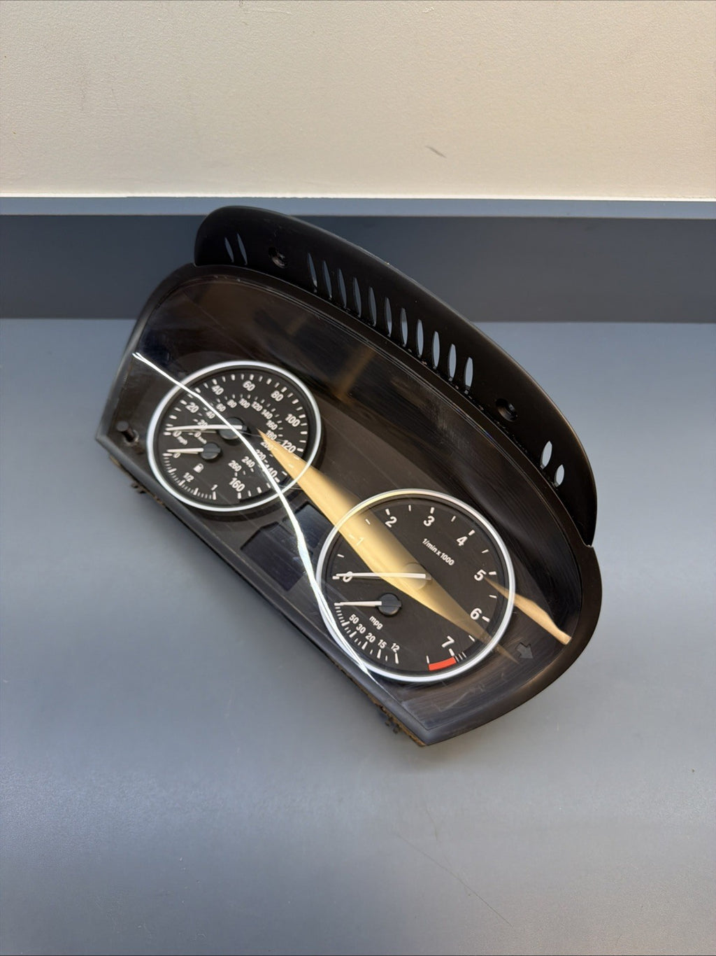 2008 - 2010 BMW E61 535I 535XI FRONT SPEEDOMETER INSTRUMENT CLUSTER 9177259 188K