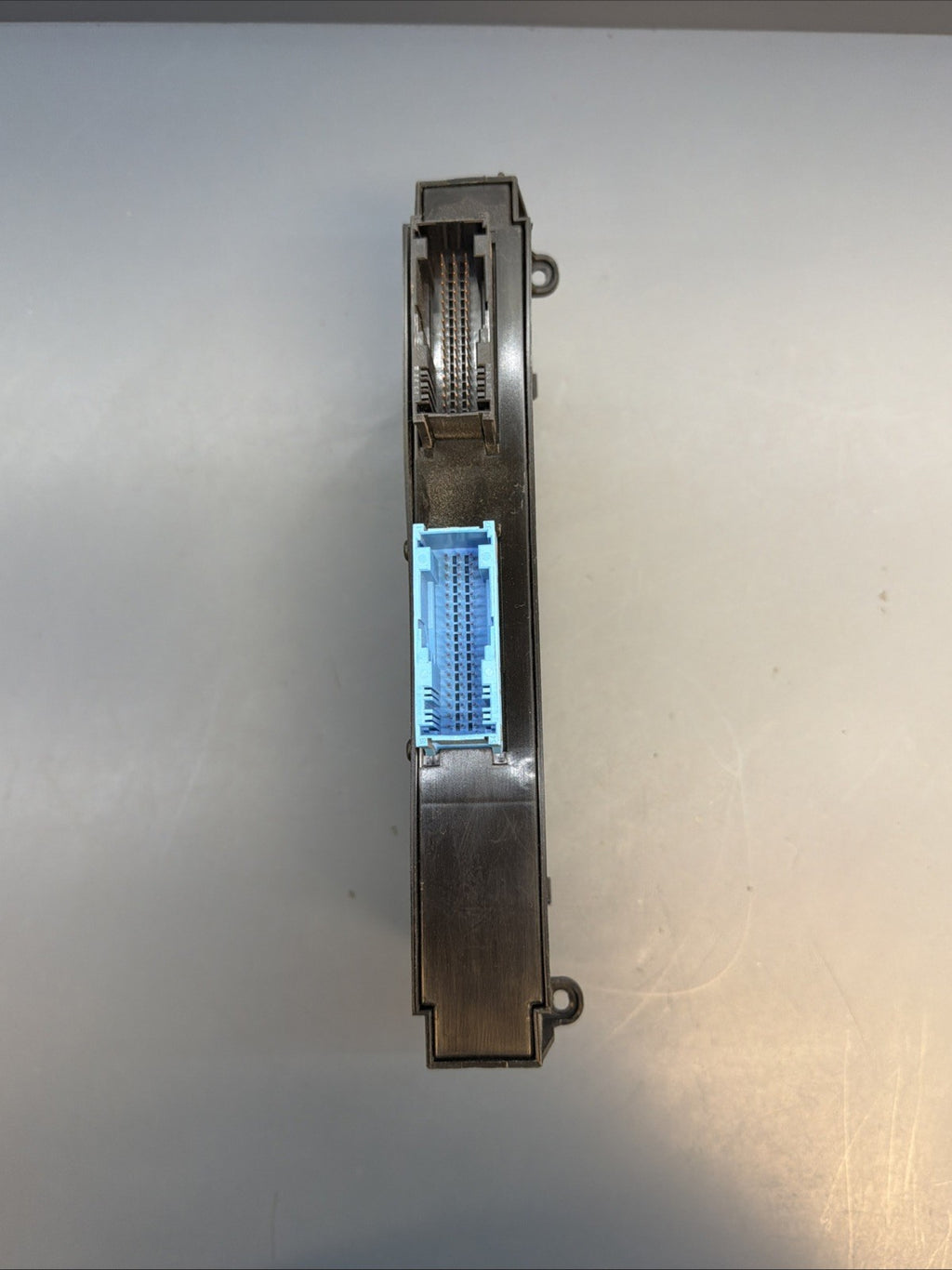 BMW E90 E91 E92 Body Control Module 6983302 OEM 06-13 325 328 330 335 M3
