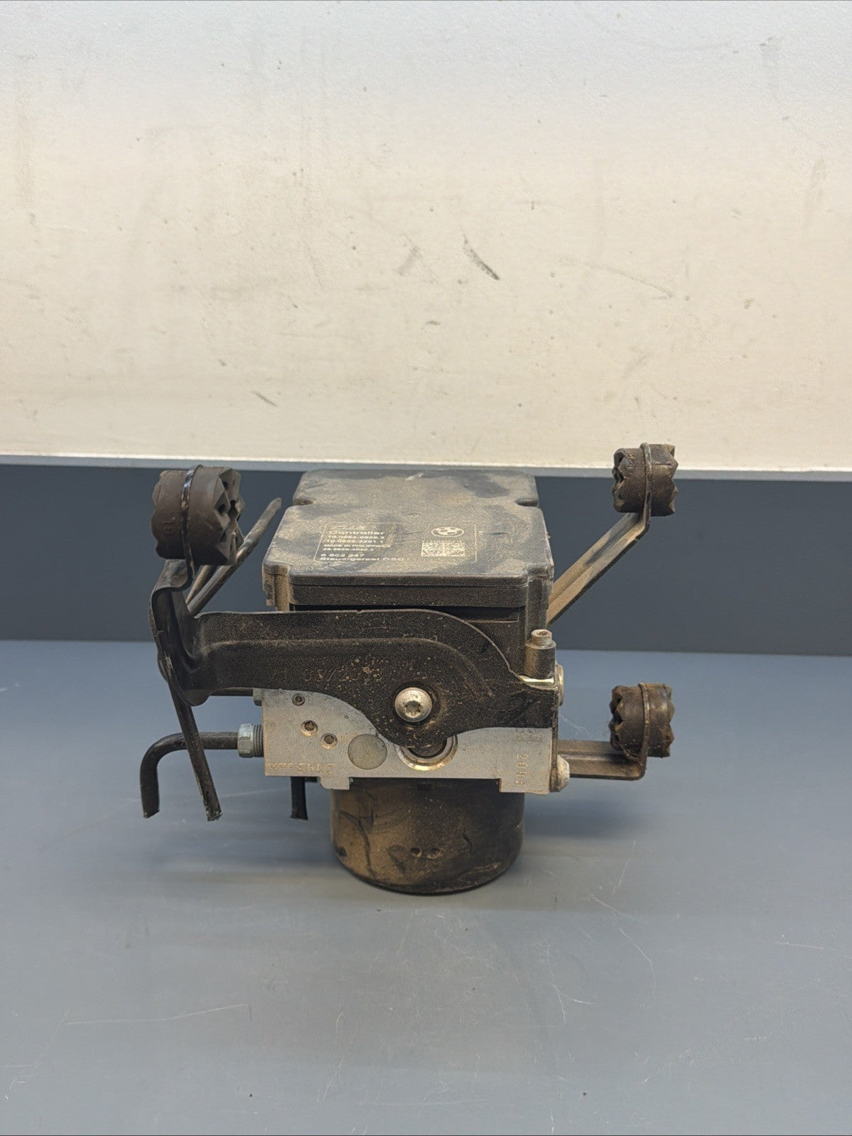 2013 - 2016 BMW 320i 328i ABS Anti-Lock Brake Pump Unit 6862247 OEM