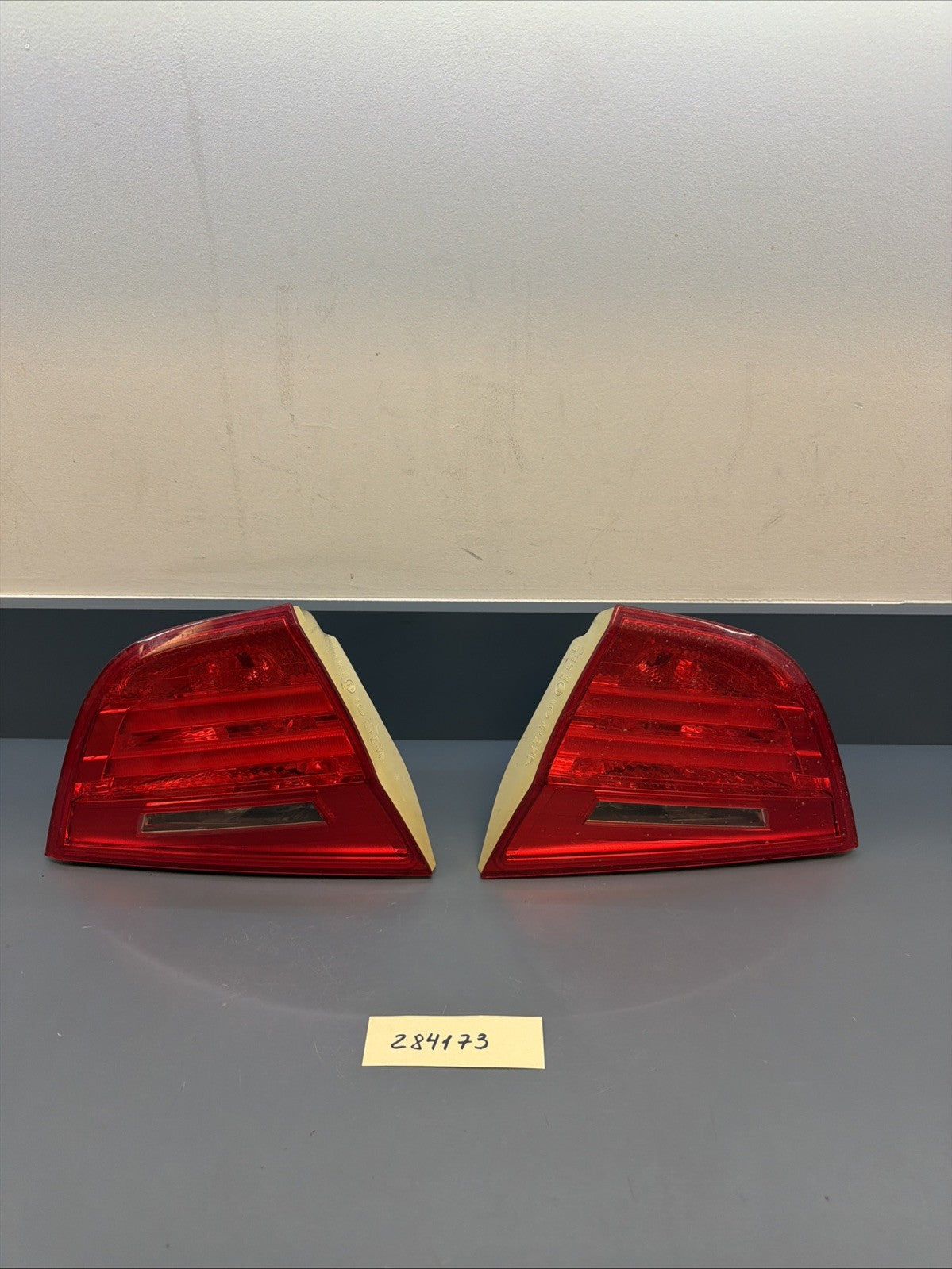 BMW 07-11 E90 LCI 3 SERIES R+L INNER TRUNK LED TAIL LIGHTS 2PC 7289428+7289427