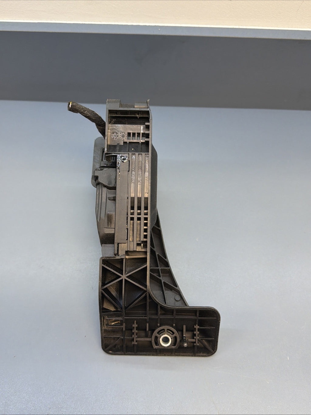 12-18 BMW X1 F30 F31 F34 F32 3-Series Gas Acceleration Pedal 6853175 OEM