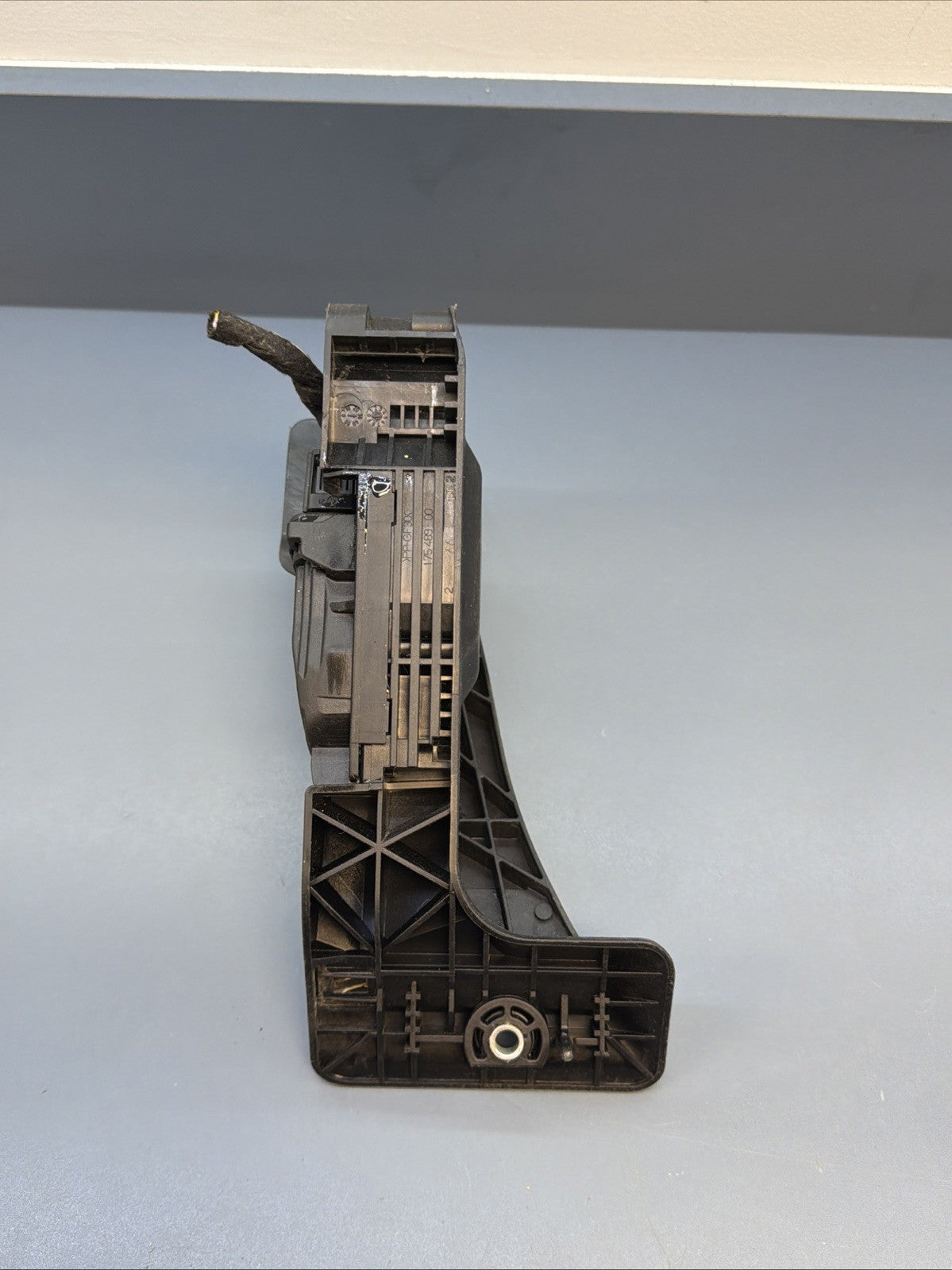 12-18 BMW X1 F30 F31 F34 F32 3-Series Gas Acceleration Pedal 6853175 OEM
