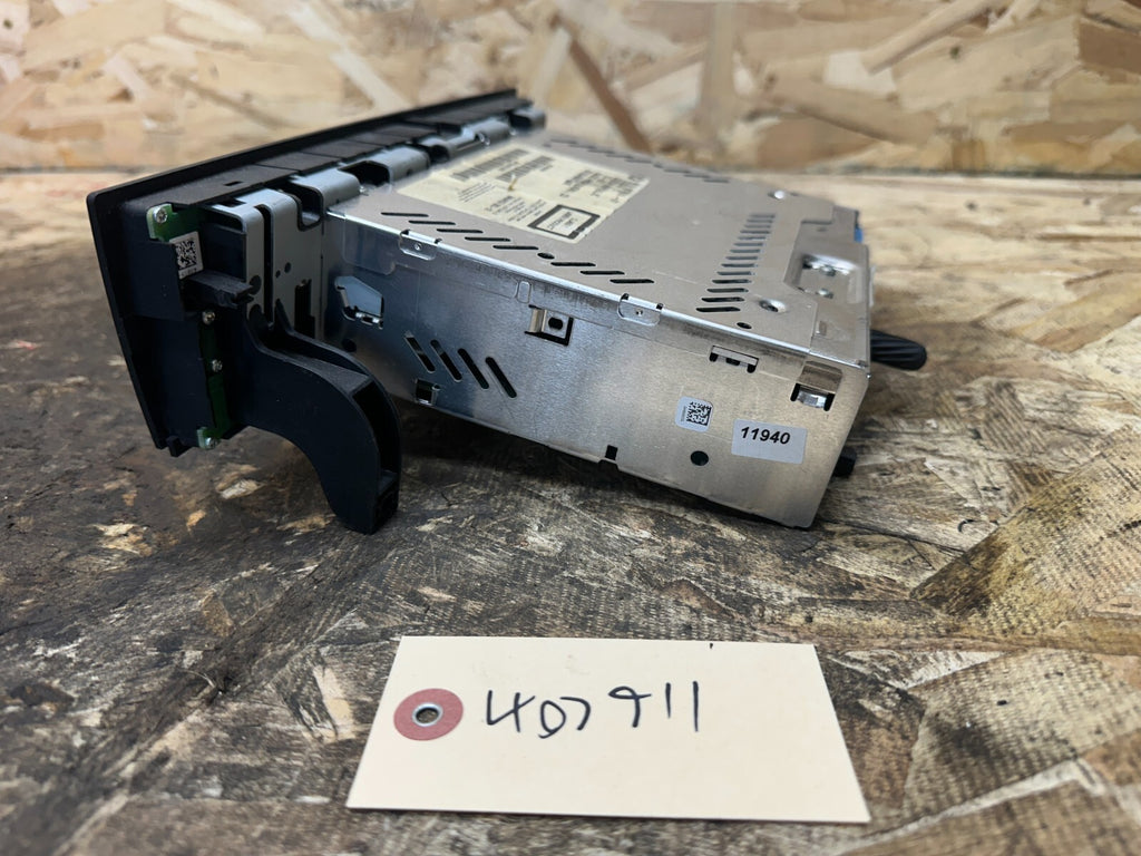 BMW 2006-2012 E90 PROFESSIONAL RADIO CD AUDIO PLAYER OEM 9226398