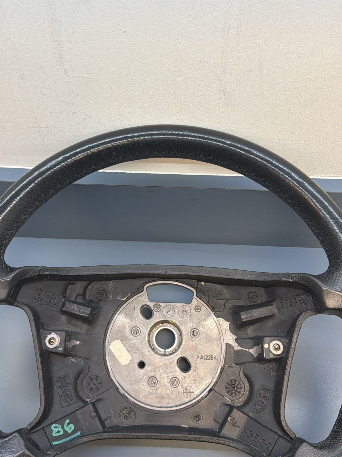 99-06 BMW OEM 325 STEERING WHEEL W/O CONTROL SWITCHES LEATHER BLACK OEM