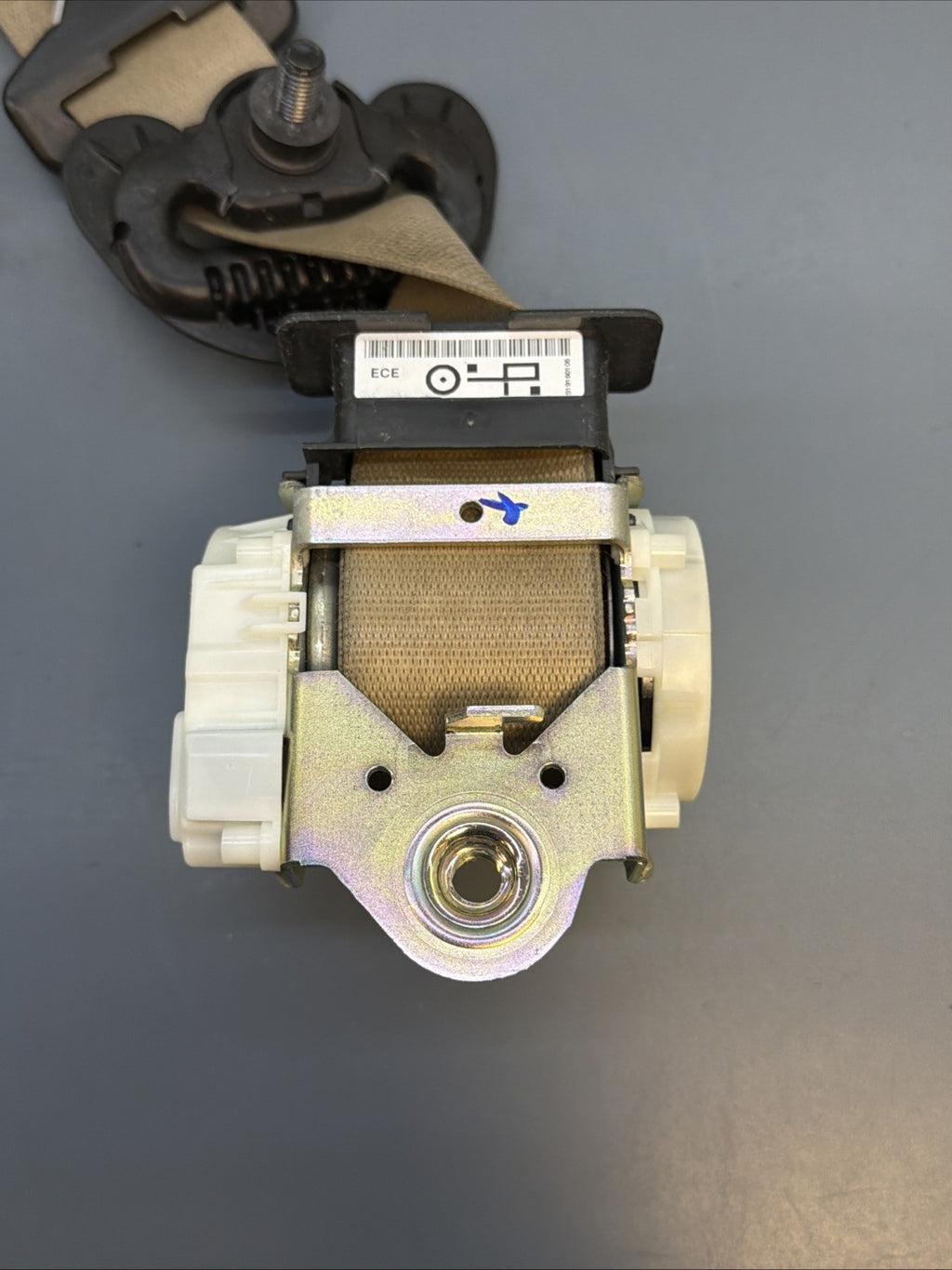 07-11 BMW E90 328 335 Front Driver Seat Belt Retractor 33059848 OEM BEIGE