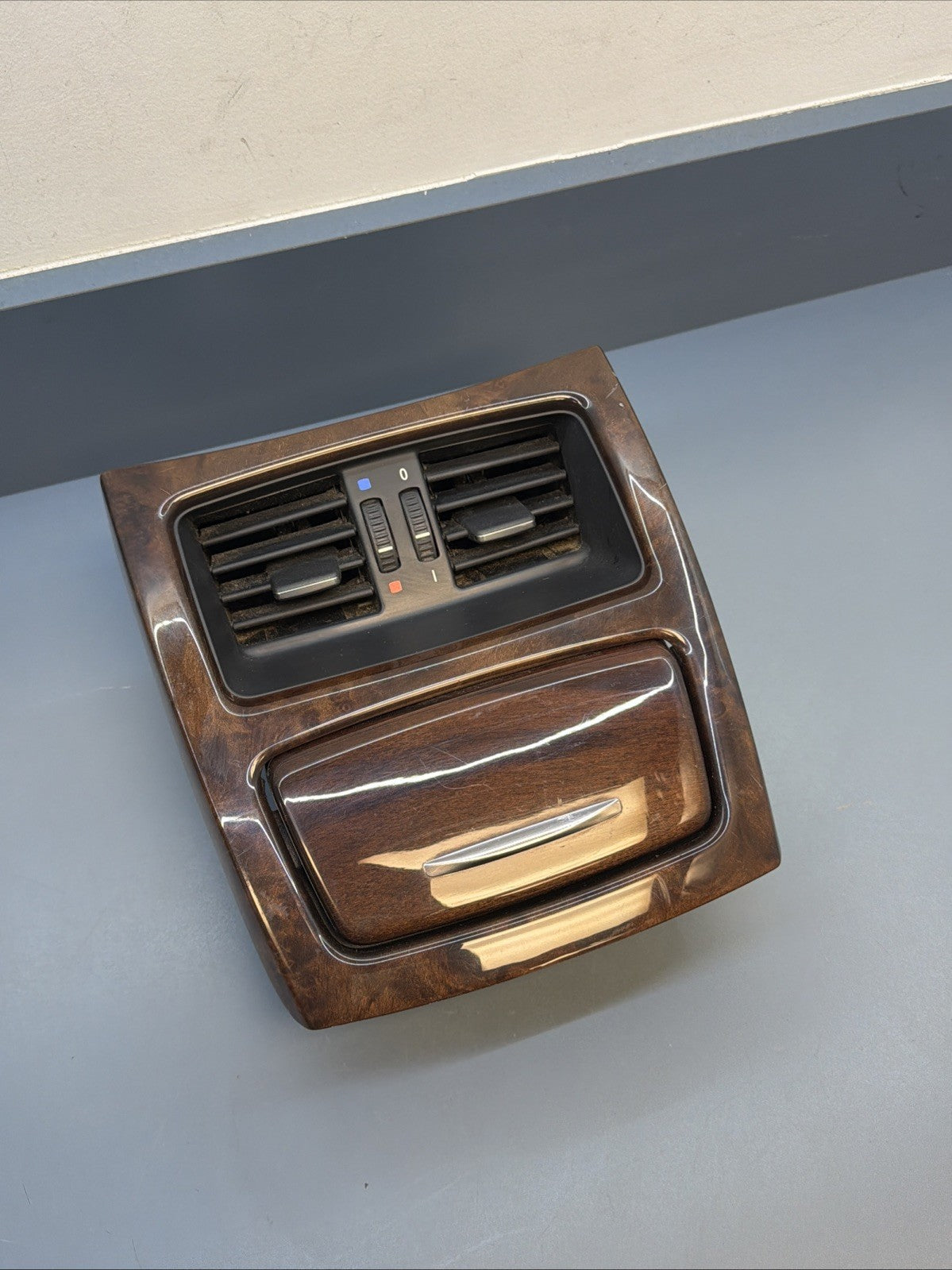 07-13 BMW 335 328 E92 E93 REAR CENTER CONSOLE AIRVENT PANEL W/ ASHTRAY 6960686