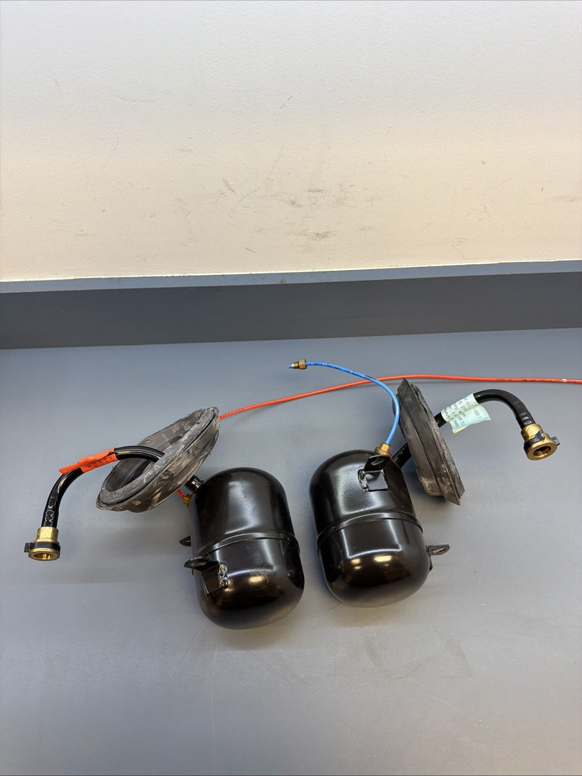 BMW X5 E53 Air Suspension Pressure Tank Air Reservoir Line PAIR 6755021 6755022