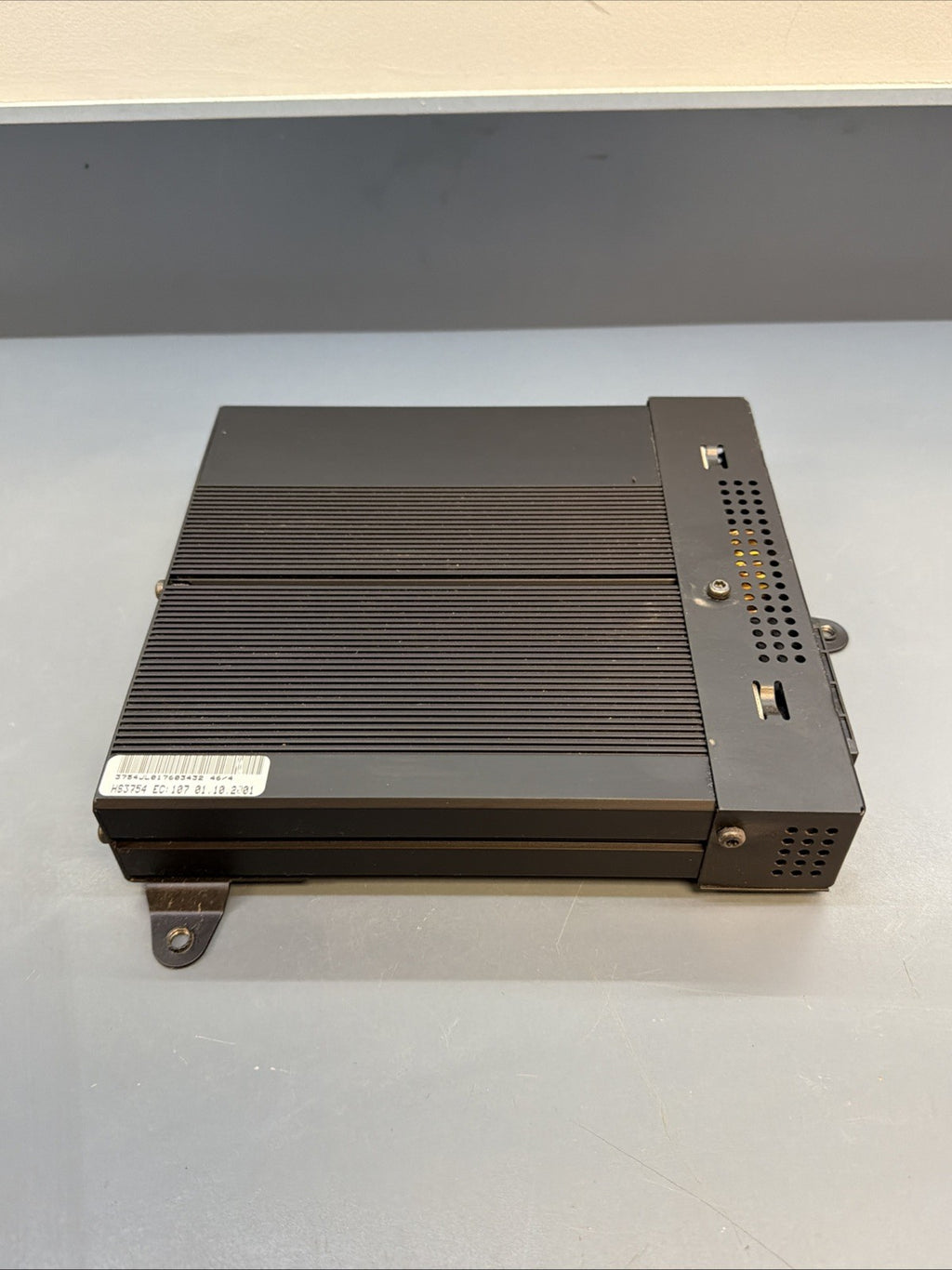 2000 01 02 03 04 2005 BMW 330i RADIO AUDIO AMPLIFIER HARMAN KARDON OEM 6920996