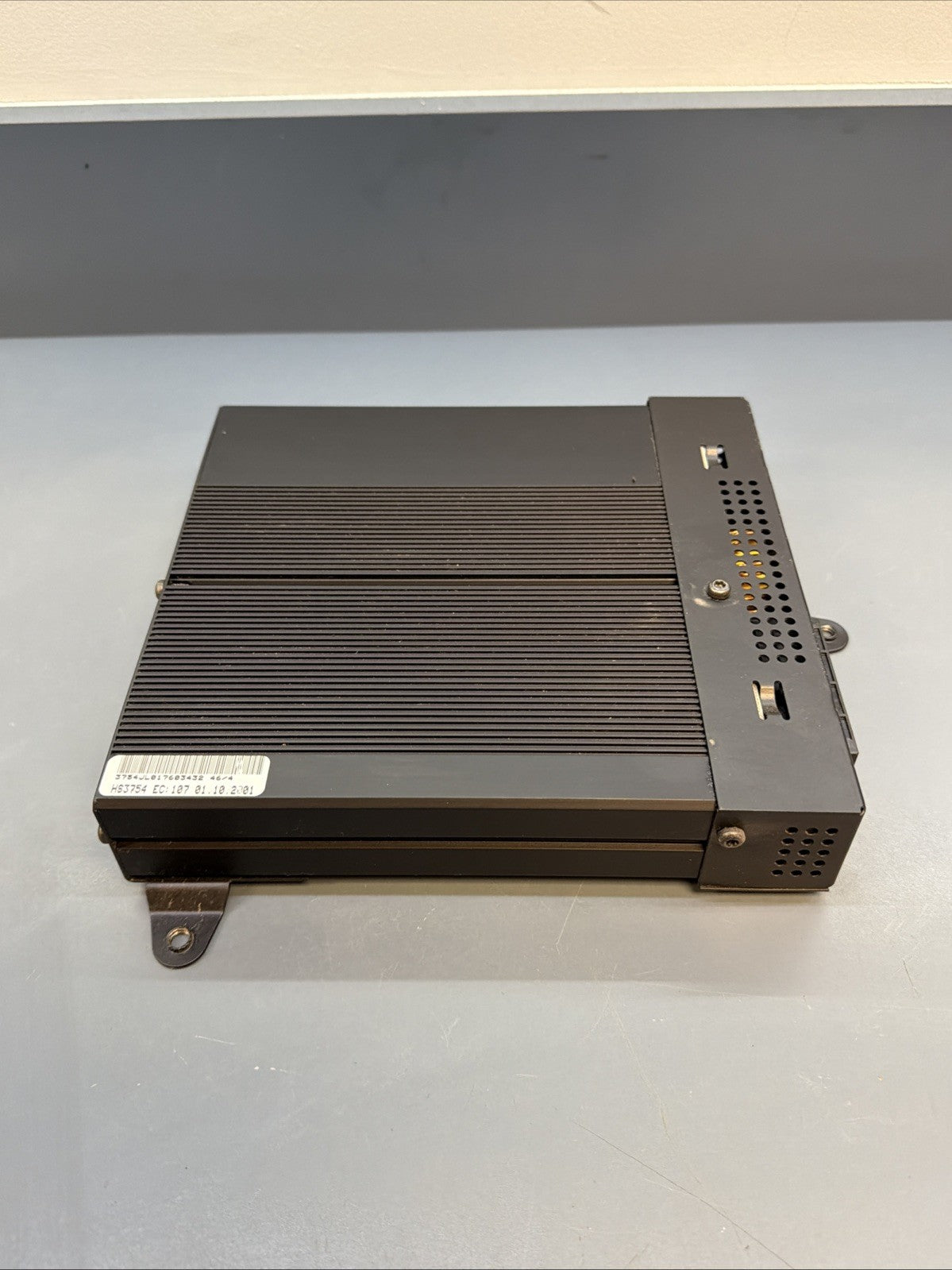 2000 01 02 03 04 2005 BMW 330i RADIO AUDIO AMPLIFIER HARMAN KARDON OEM 6920996