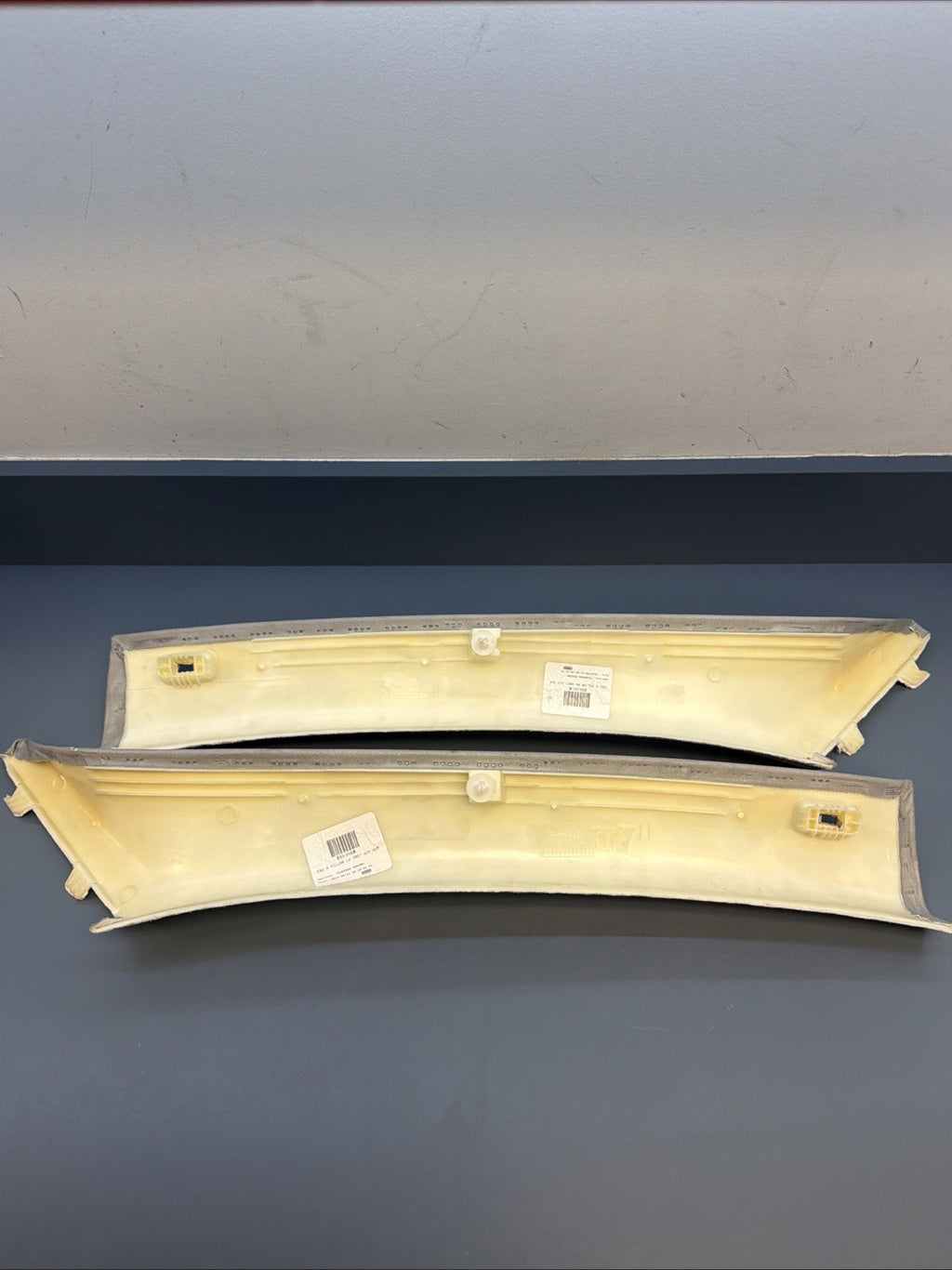 BMW E90 335xi Series 4dr Front Left & Right A Pillar Cloth Trim 7058332 7058331