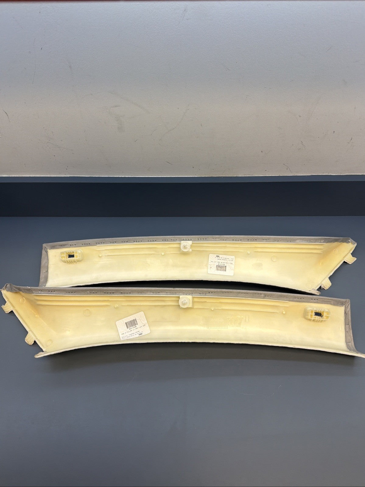 BMW E90 335xi Series 4dr Front Left & Right A Pillar Cloth Trim 7058332 7058331